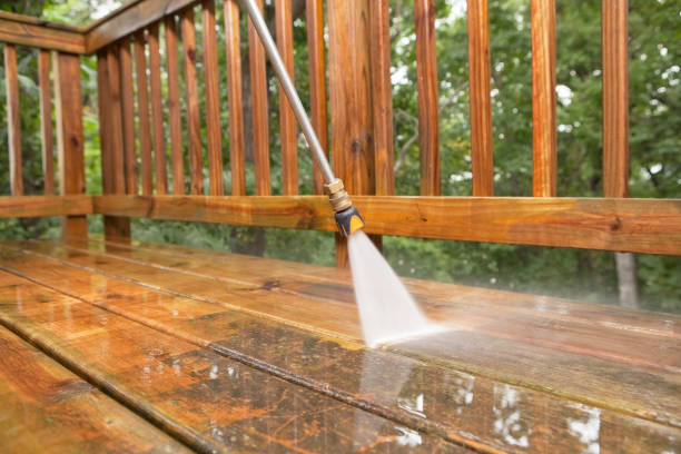Best Patio and Deck Pressure Washing  in Carlton, OR